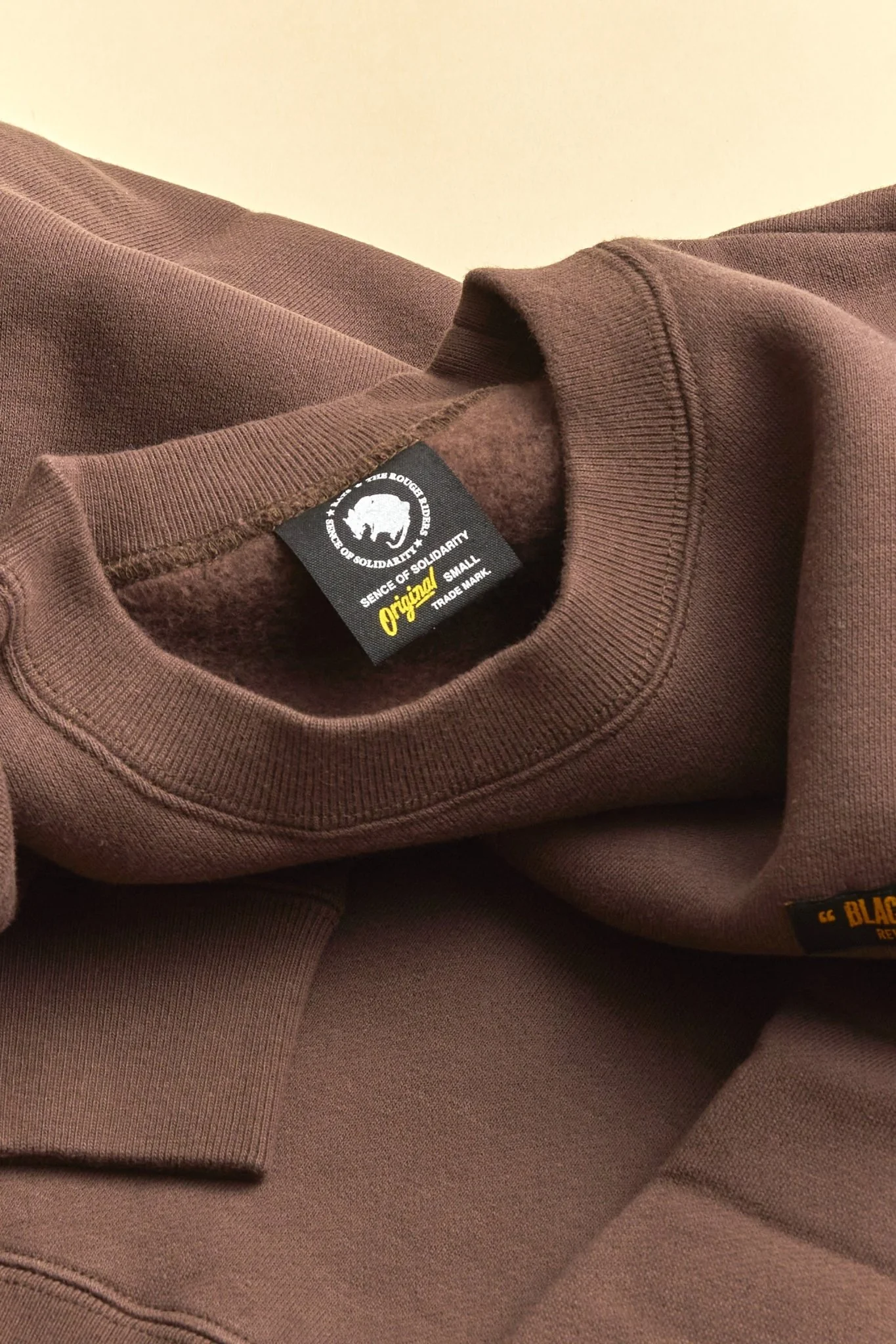 Rats Classic Crew Neck Sweatshirt - Brown - Image 7